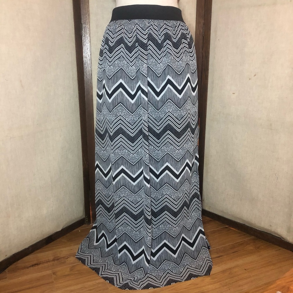 NWT Nine Bird | Black & White Chevron Maxi Skirt